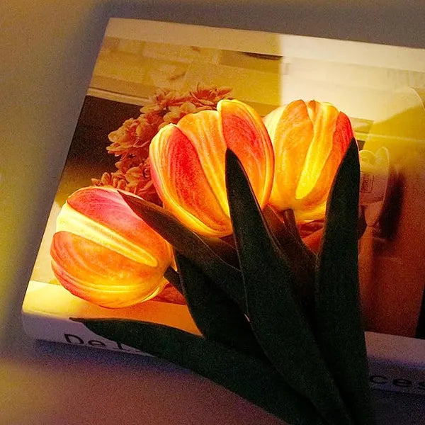 Tulip Lamp - LED Replica Tulip Table Lamp With Flower Vase For Desktop