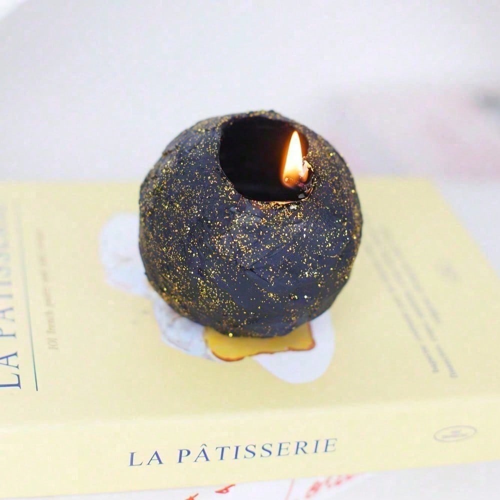 Innovative Spinning Globe Scented Candle Hand Poured Wax Candle With R