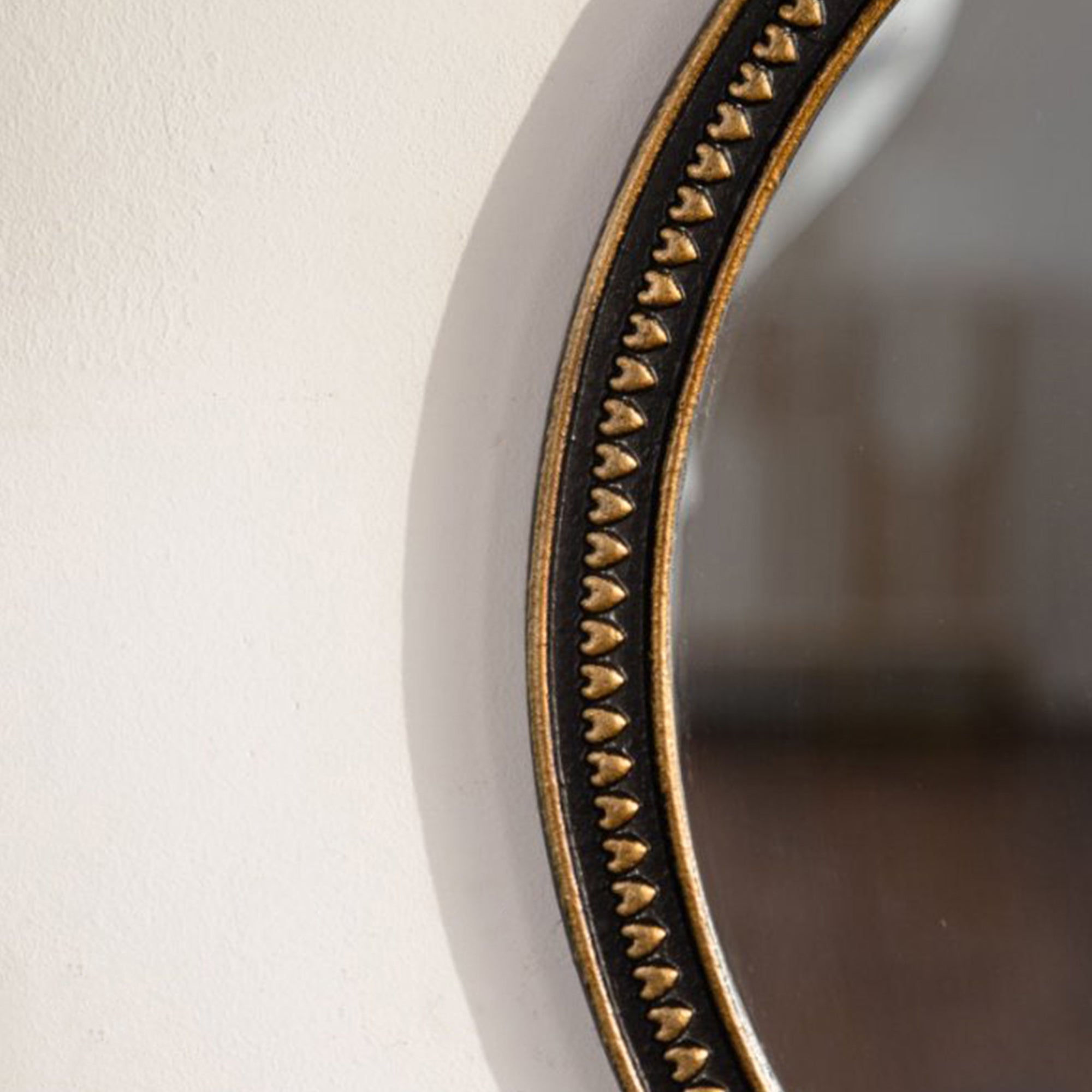 Round Decorative Wall Mirror