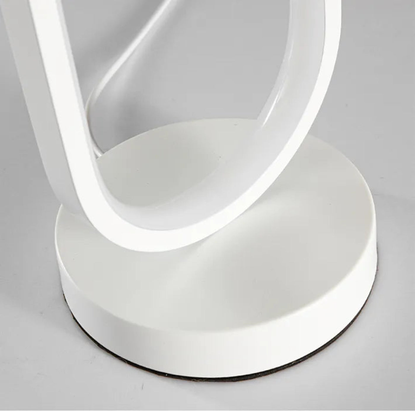 Remote Control Bedside Lamp | Modern Design